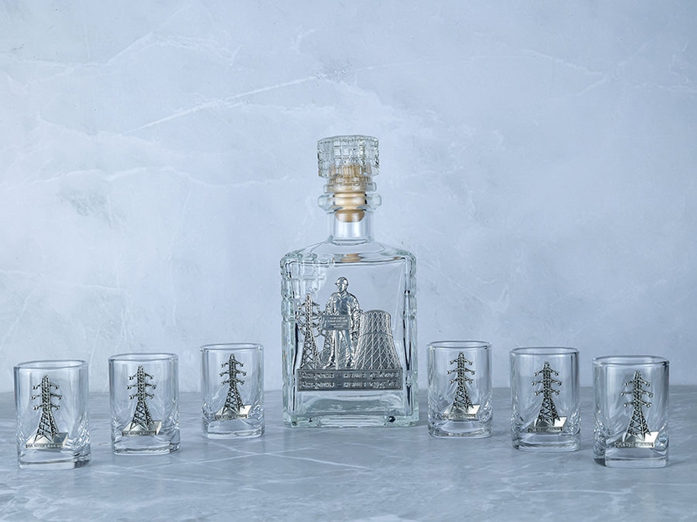 Набор со штофом ЭНЕРГЕТИКИ